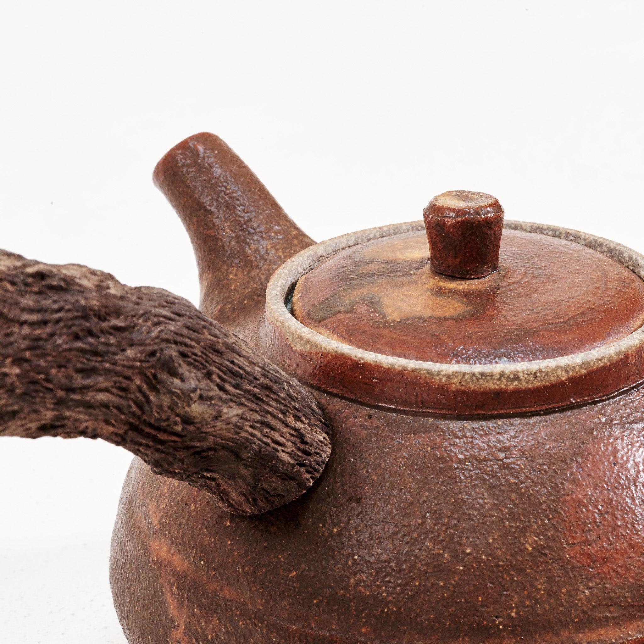 Wooden side handle teapot