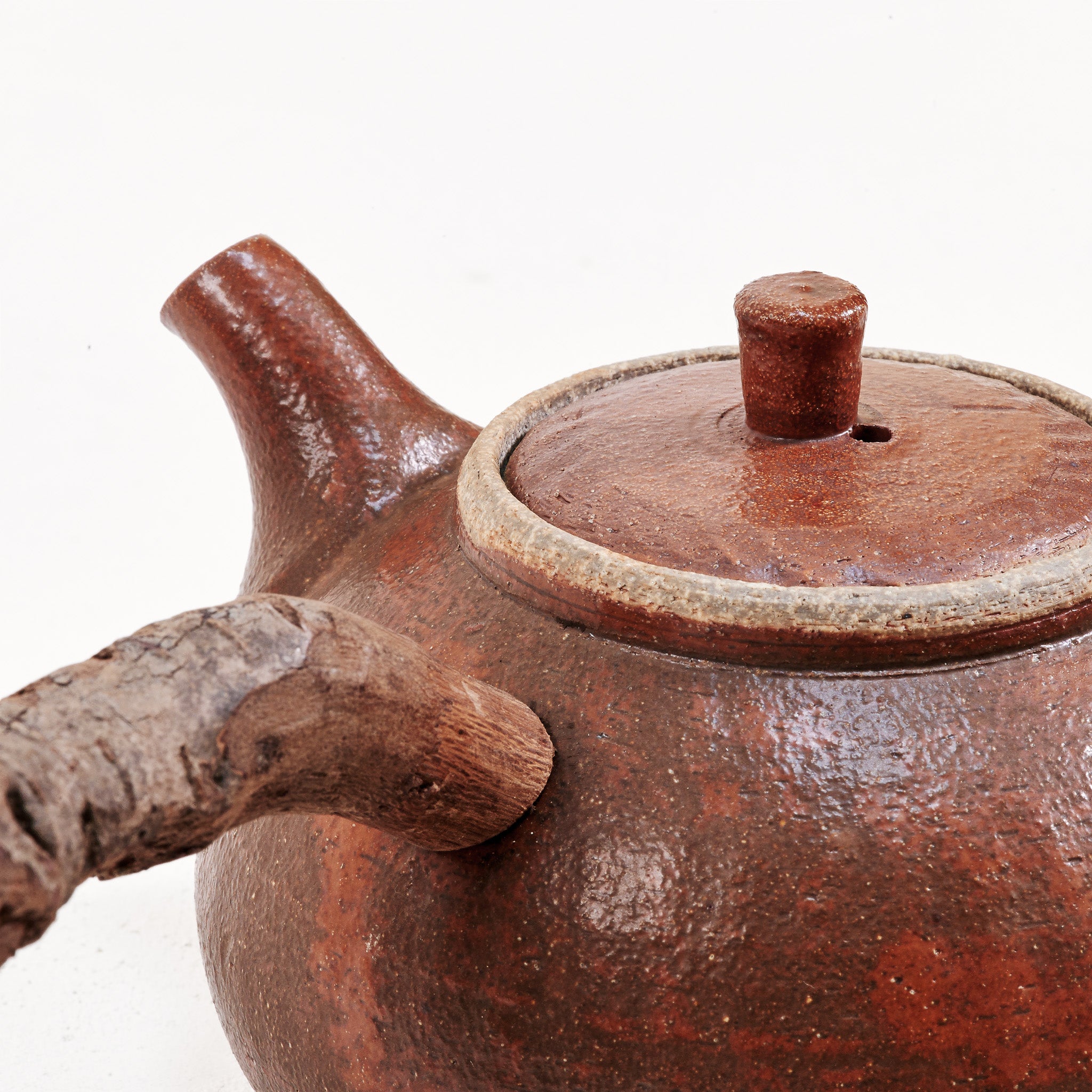 Wooden side handle teapot