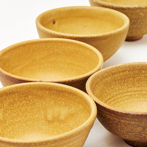 Tea bowls in Golden Petal Finish