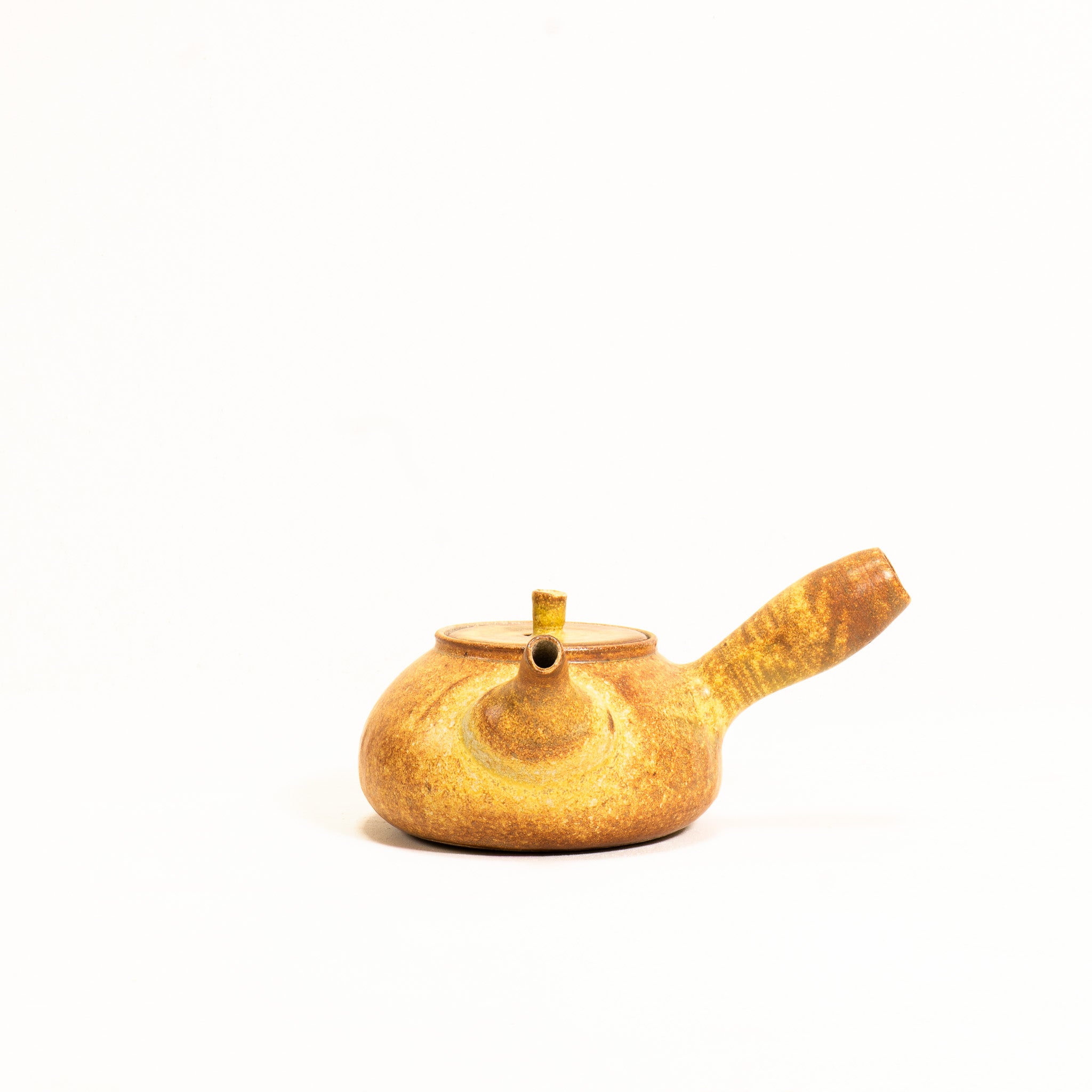 Ceramic side handle