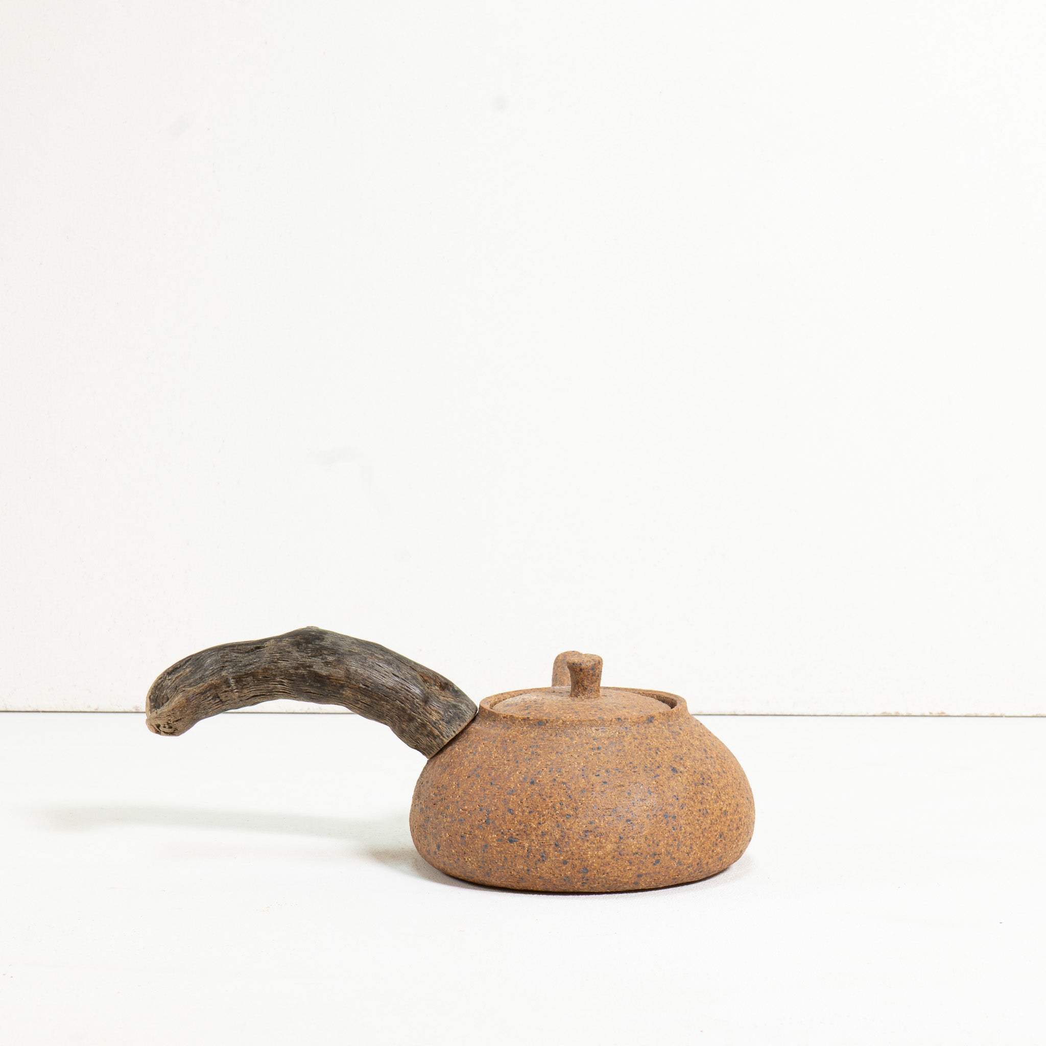 Wooden side handle teapot (350ml)
