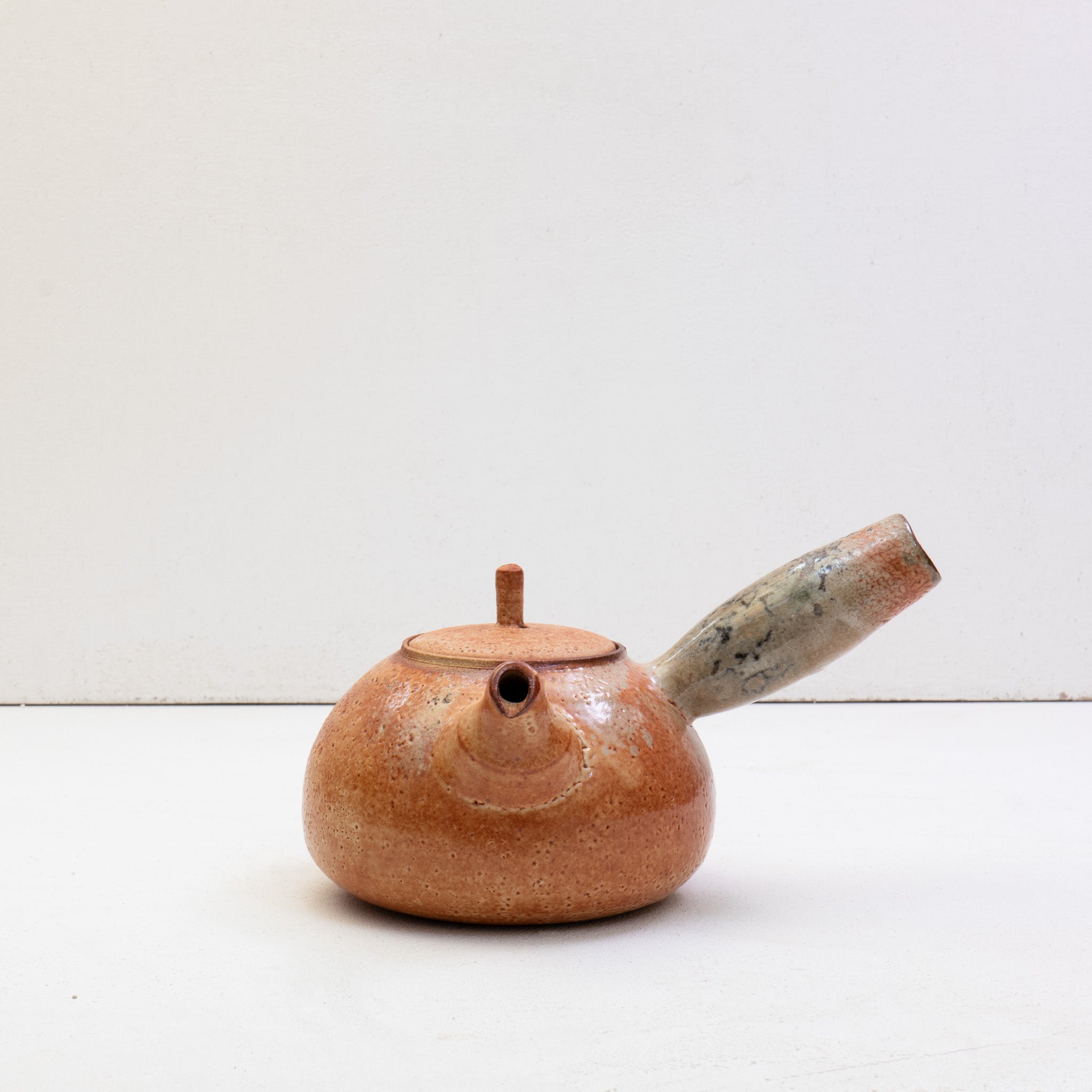 Shino Ceramic side-handle teapot (600ml)
