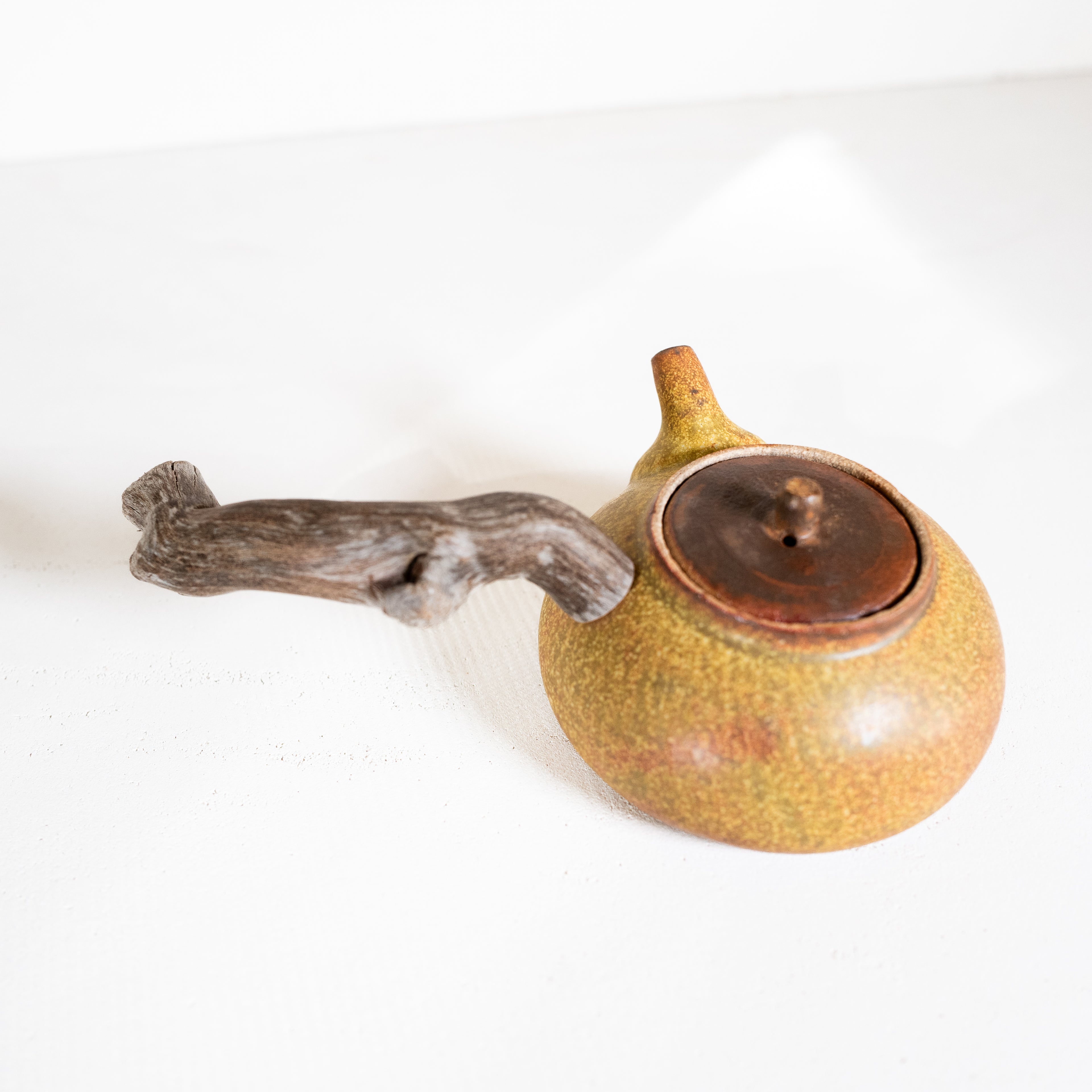 Wooden side handle teapot