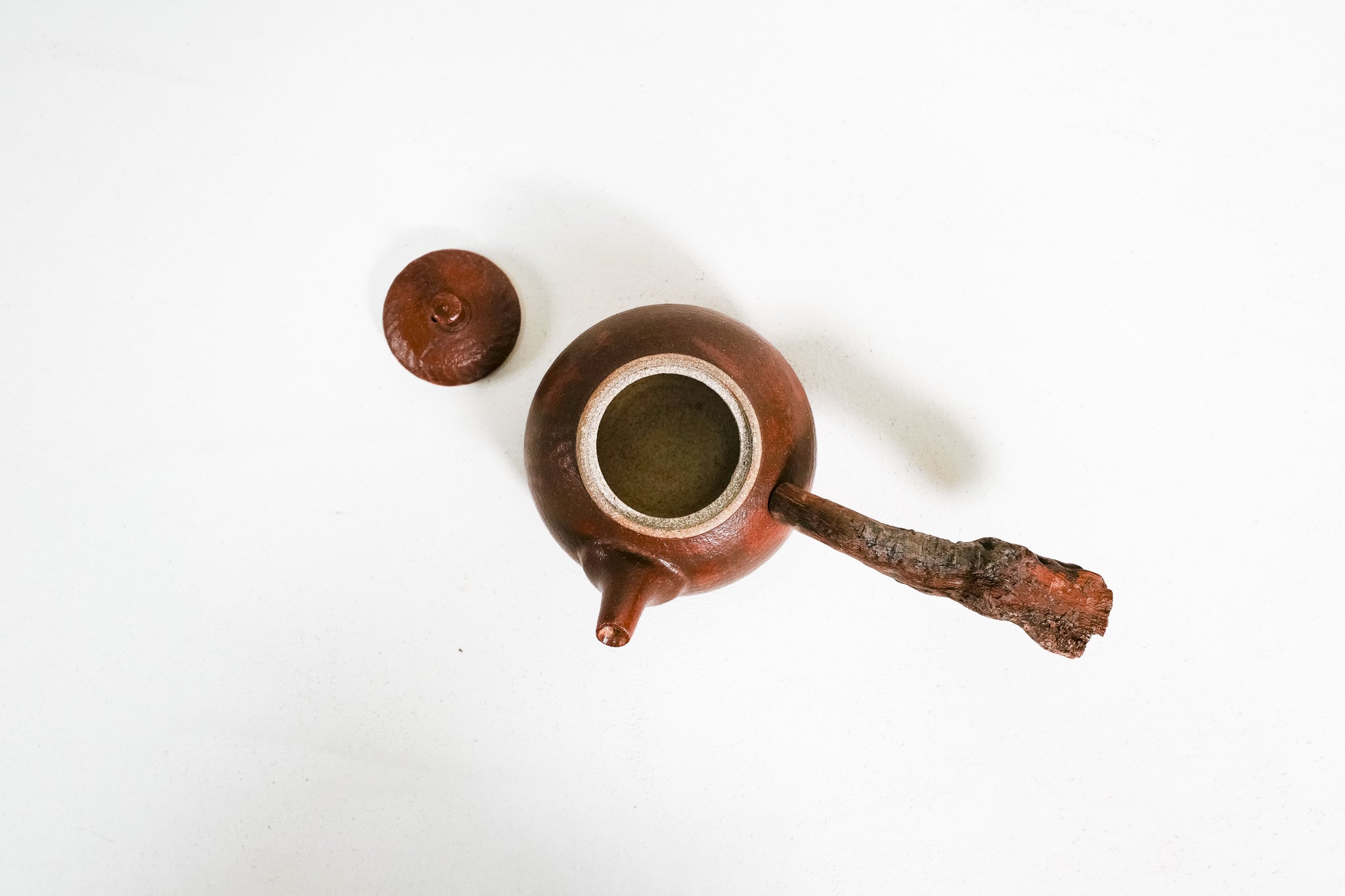 Wooden side handle teapot