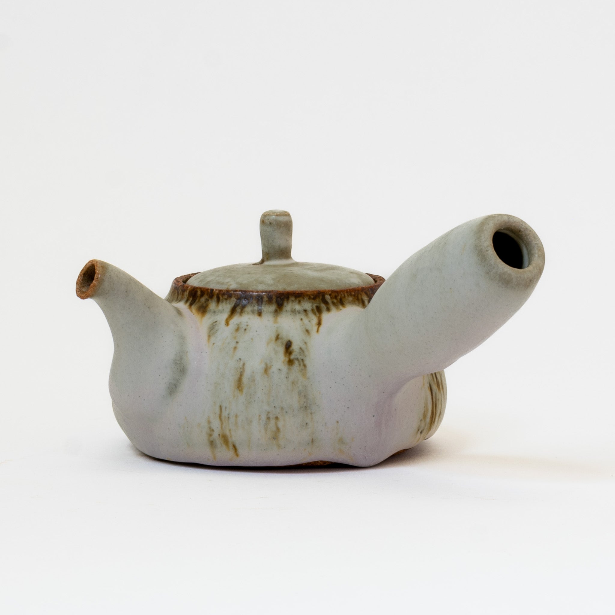 Matte white and quail egg ceramic side-handle teapot (225ml)