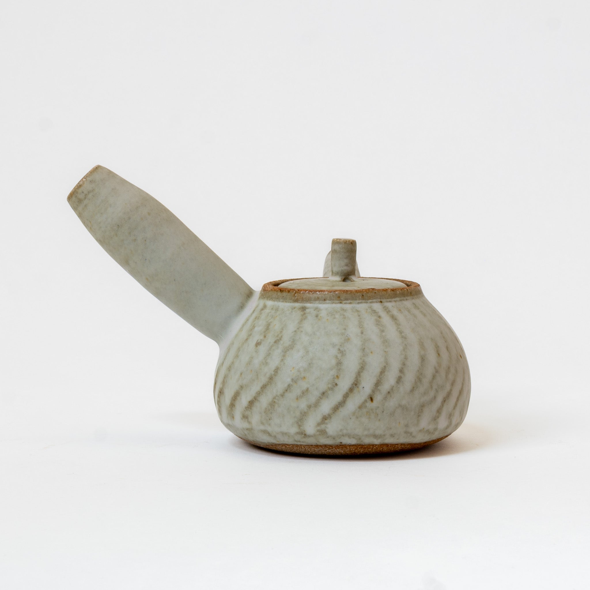 Matte white ceramic side-handle teapot (250ml)