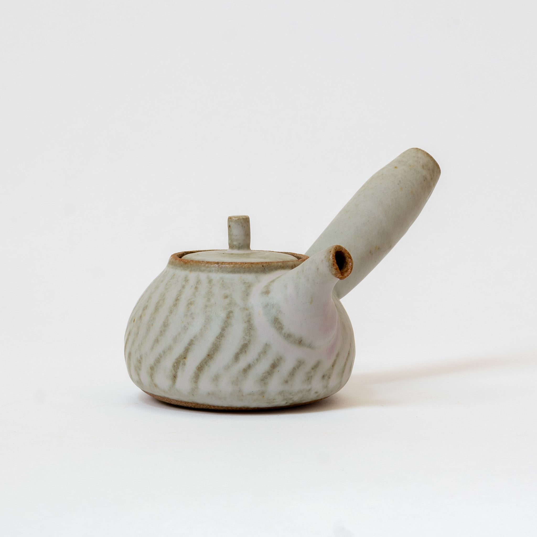 Matte white ceramic side-handle teapot (250ml)