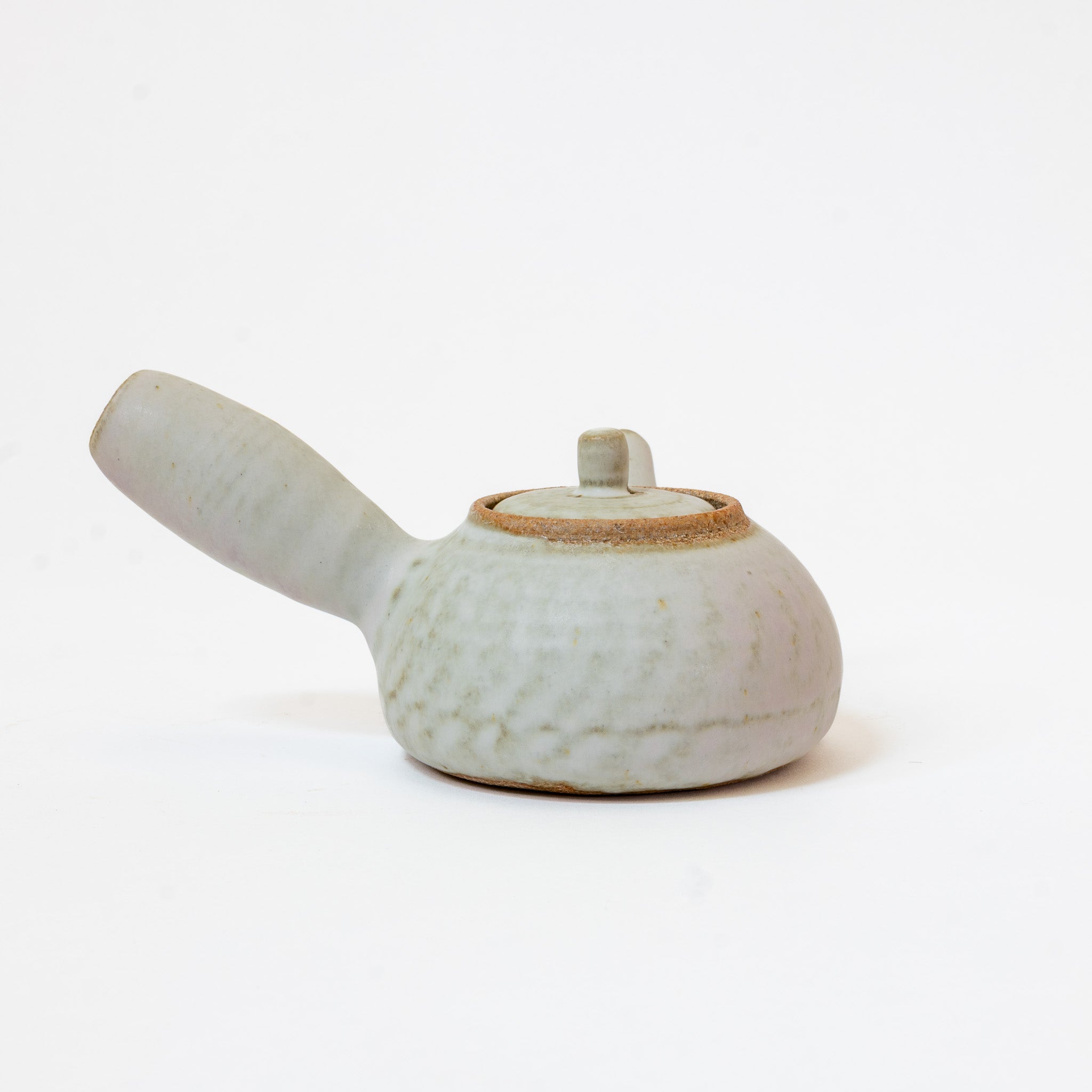 Fluted matte white ceramic side-handle teapot (250ml)