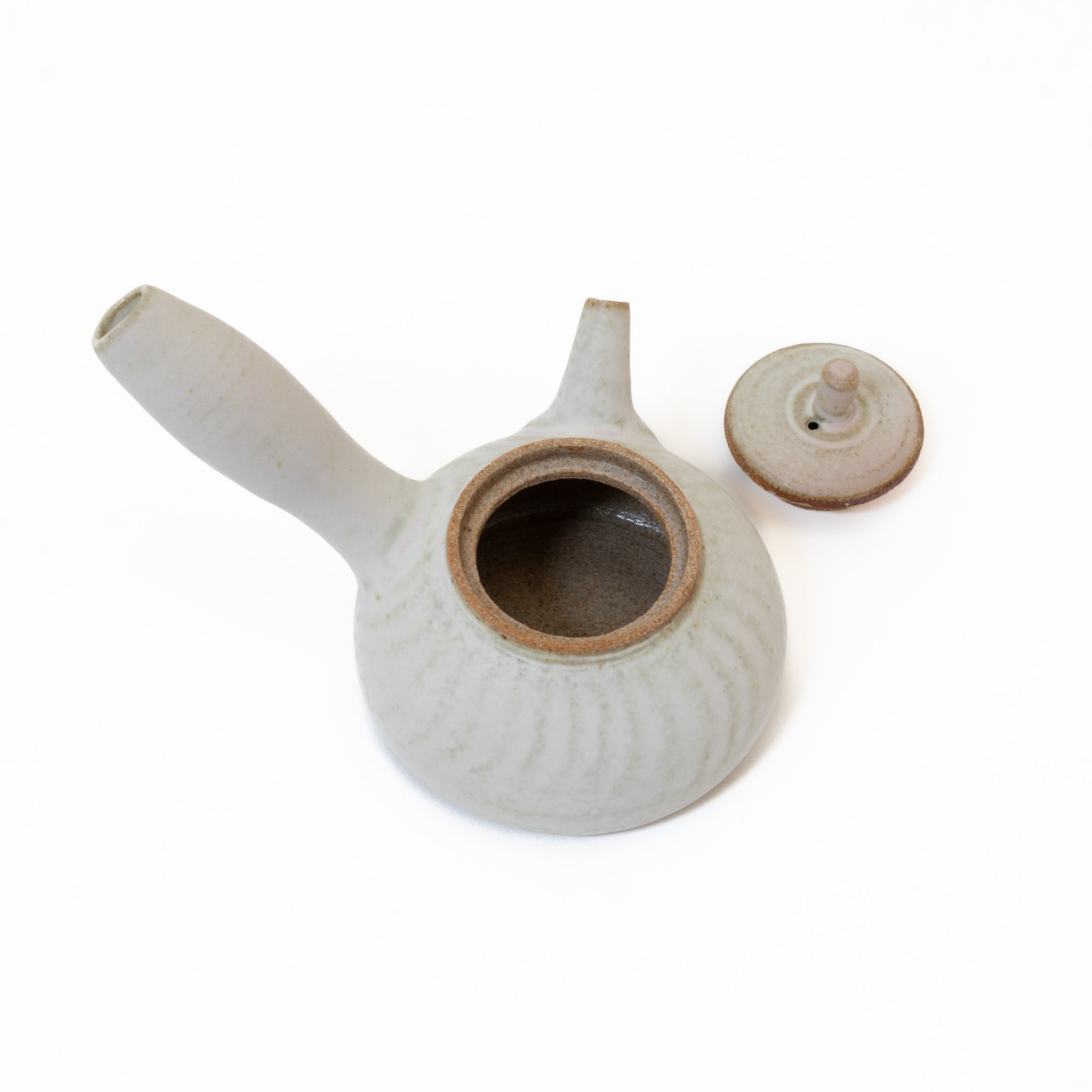 Fluted matte white  ceramic side-handle teapot (300ml)