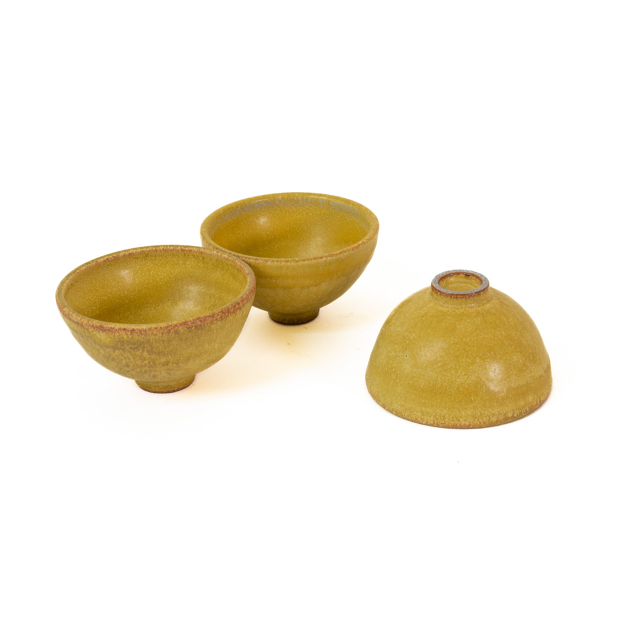 Tea bowls in Golden Petal Finish