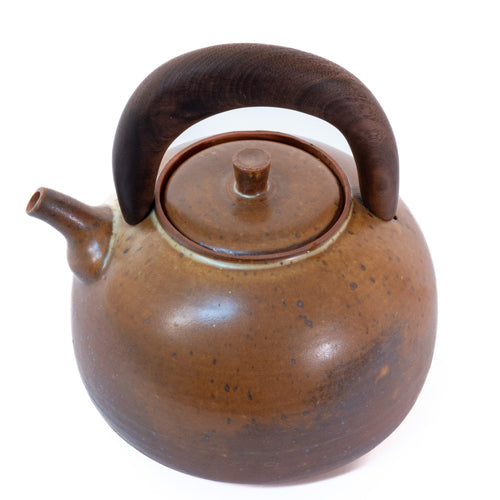 Earthy brown | claro walnut handle (2,250 ML)
