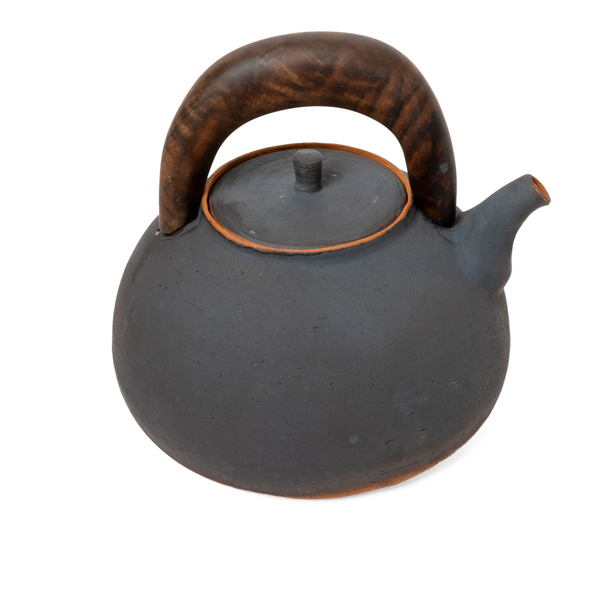 Kettle in new moon finish | claro walnut tiger stripe handle (2,000 ML)