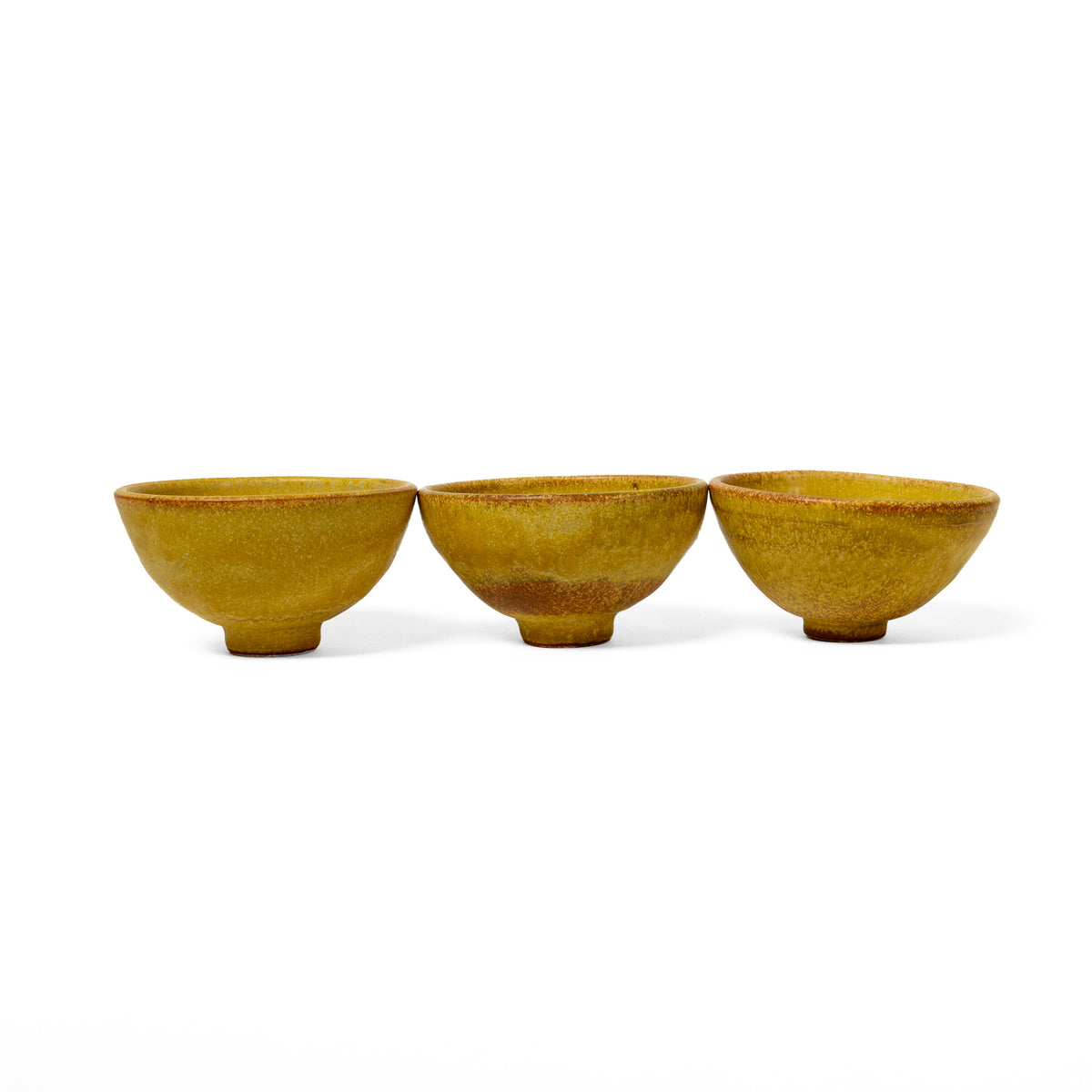 Set of three small tea bowls in Golden Petal Finish