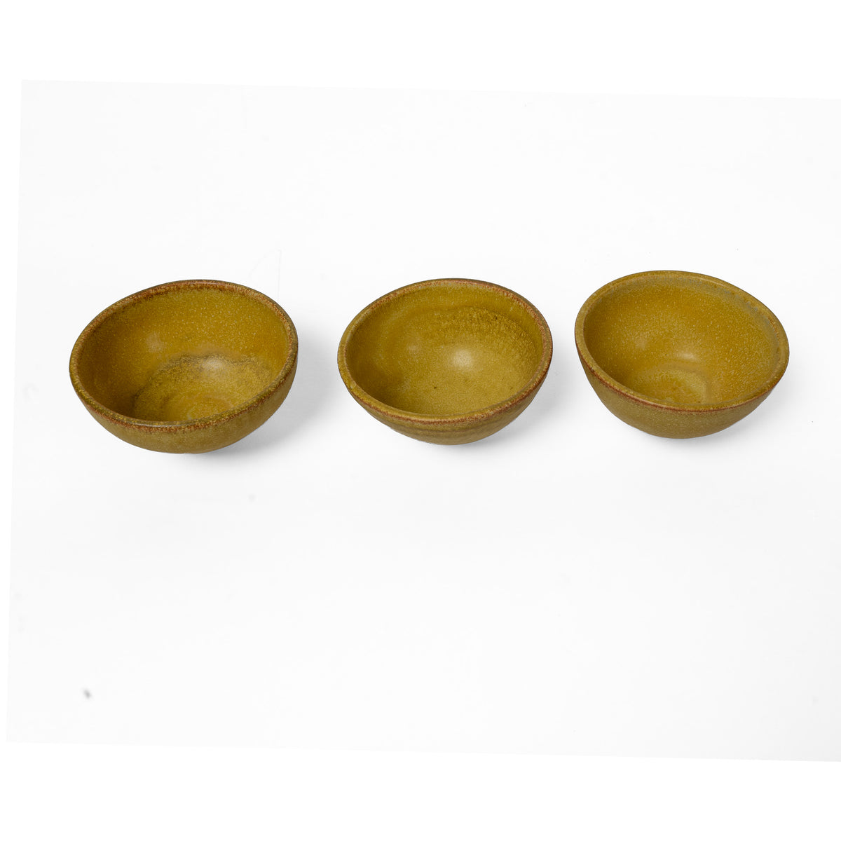 Set of three small tea bowls in Golden Petal Finish