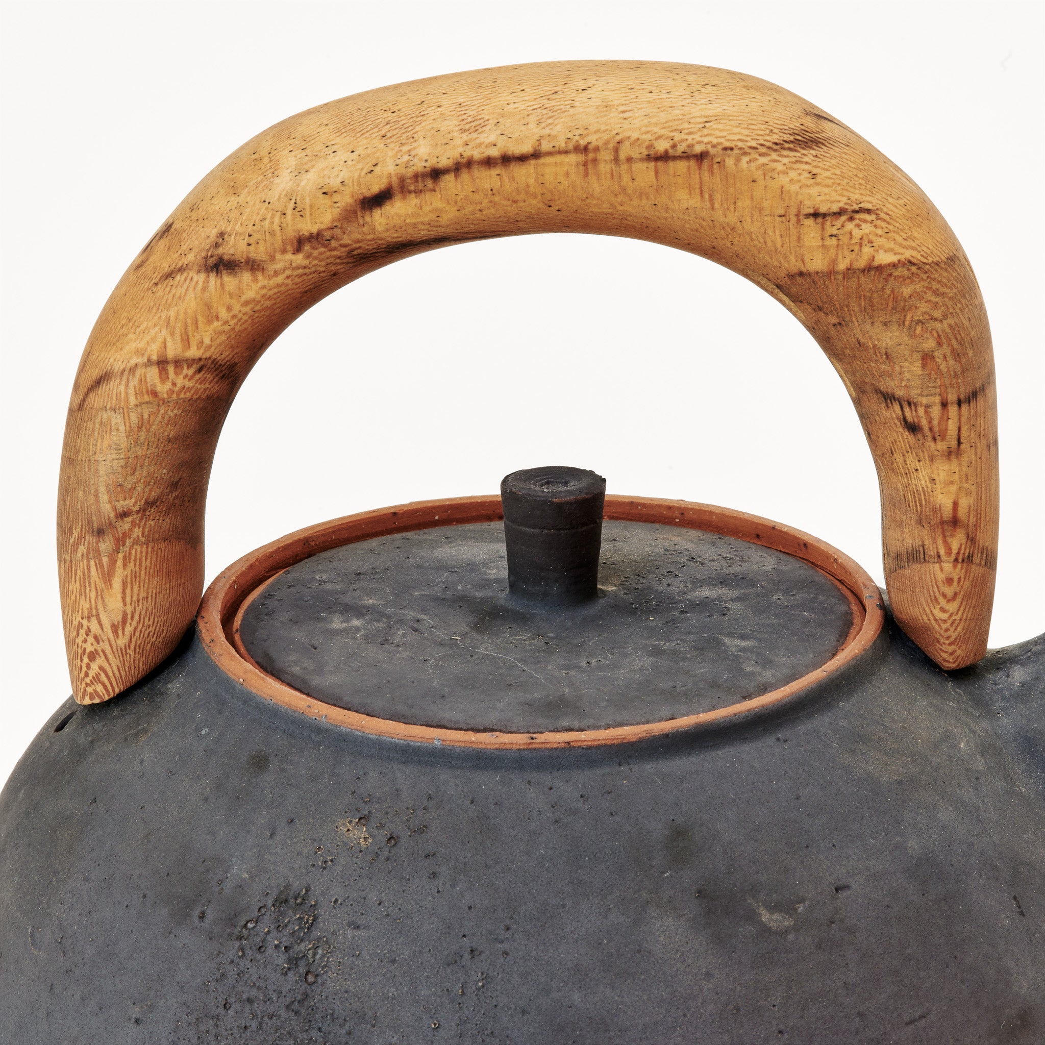 Kettle in new moon finish (2,200)